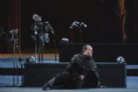 Una tragedia del potere: Don Carlo sul palcoscenico del Maggio.